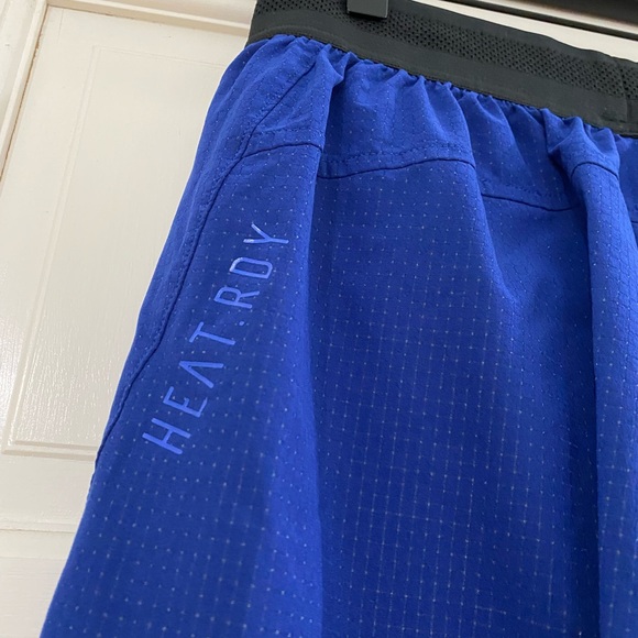 Adidas Running PrimeGreen Heat Ready Blue Shorts Size Small 9" - Picture 3 of 7